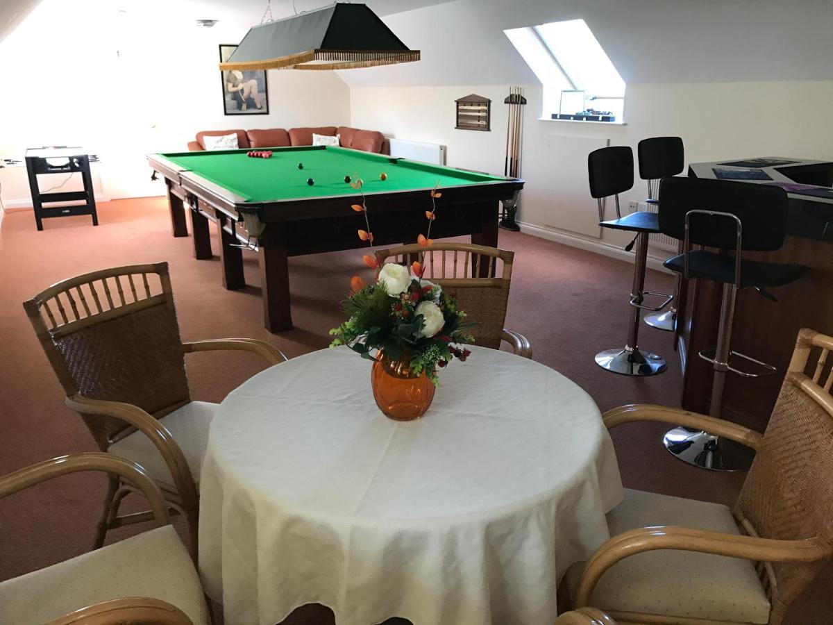 Bed and Breakfast Bwthyn Rhosyn Llannon Екстер'єр фото