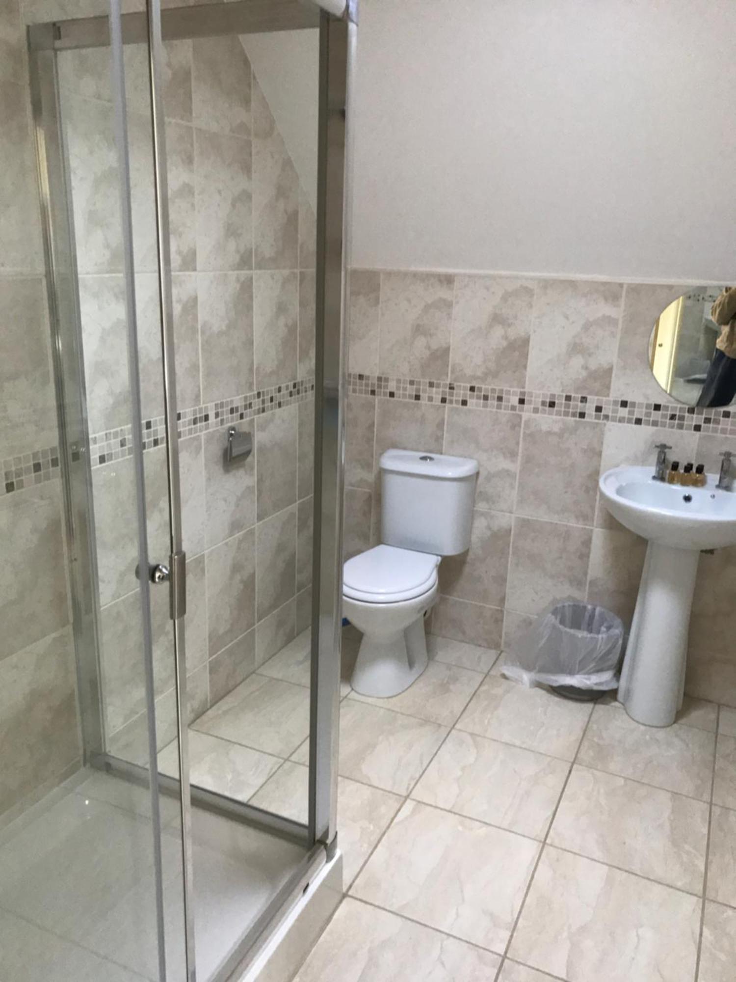 Bed and Breakfast Bwthyn Rhosyn Llannon Екстер'єр фото