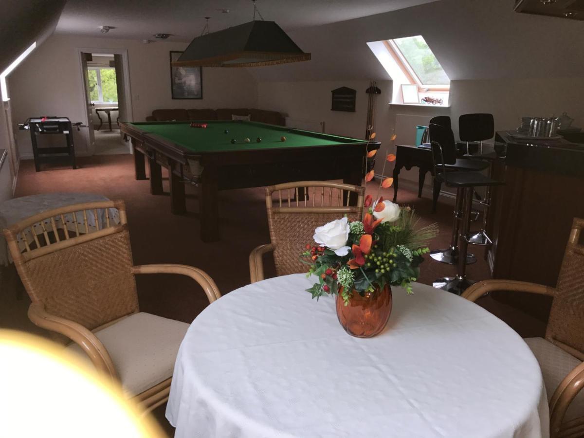 Bed and Breakfast Bwthyn Rhosyn Llannon Екстер'єр фото